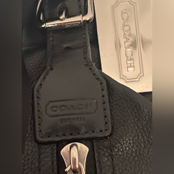 Coach Thompson Sling Pack 70360 HTF - Picture 10 of 12